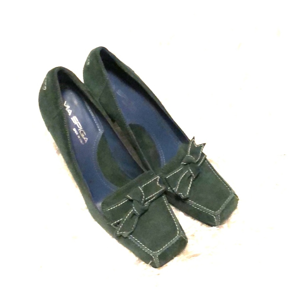 Green Suede Via Spiga Pumps